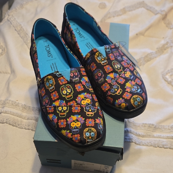 Toms Shoes - TOMS Women's Black Multicolor Sugar Skull Flats Shoes 7 Glow In Dark New In Box
